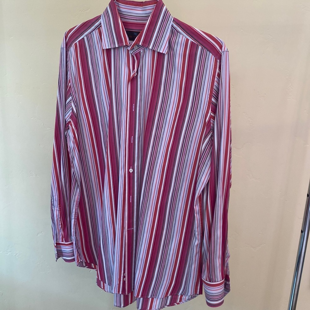 Beautiful long sleeve Etro Pink Striped button down dress shirt, size 43.